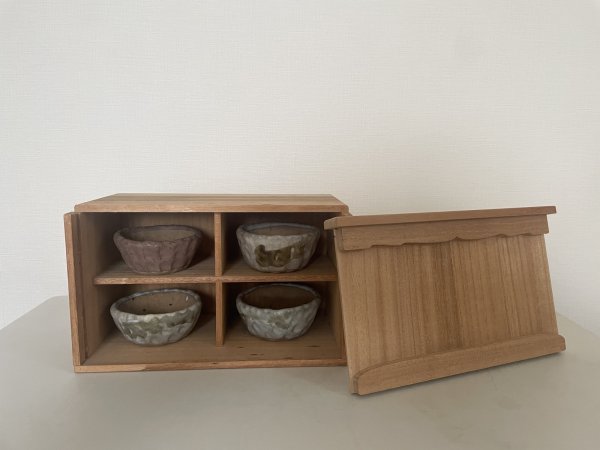 画像1: No.TB0801  中古ミニ盆栽鉢４個セット（木箱付き） (1)